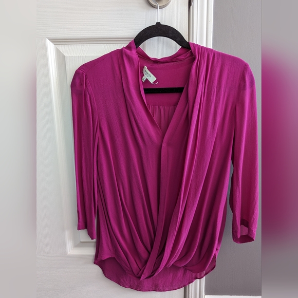 100% silk Aritzia (Babaton) draped wrap blouse - Picture 1 of 5